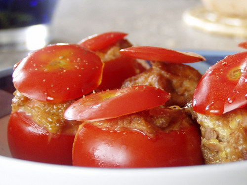 Pomodorini ripieni con tonno e gorgonzola