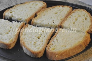 crostini cipolla e pecorino