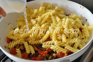 Pasta melanzane e pomodorini