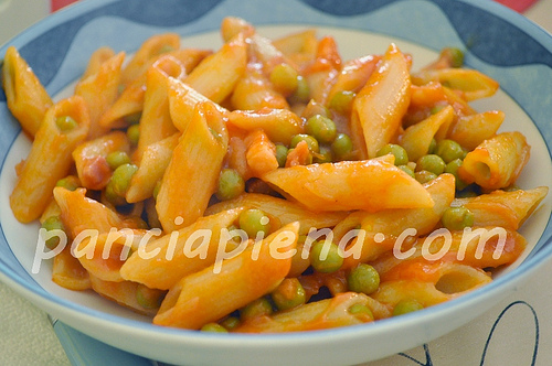 Penne piselli e pancetta